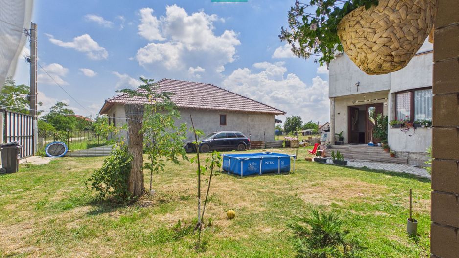 Casă 225 mp cu teren 1.482 mp în Leș - Poză 31