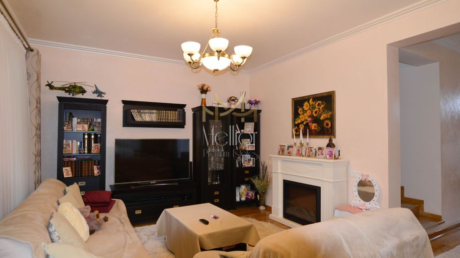 Casă spațioasă de vânzare în Gheorgheni – vedere spre parc - Poză 1