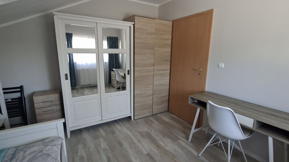 Casă de închiriat în Dumbravita – 3 dormitoare si garaj - Poză 24