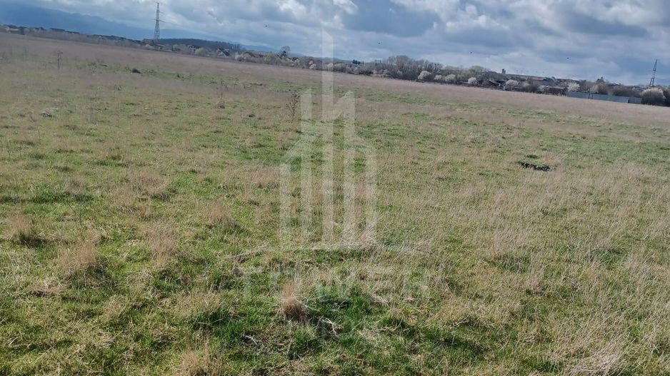 Teren intravilan 7.700 mp de vânzare | Zona Câmpșor - Poză 1