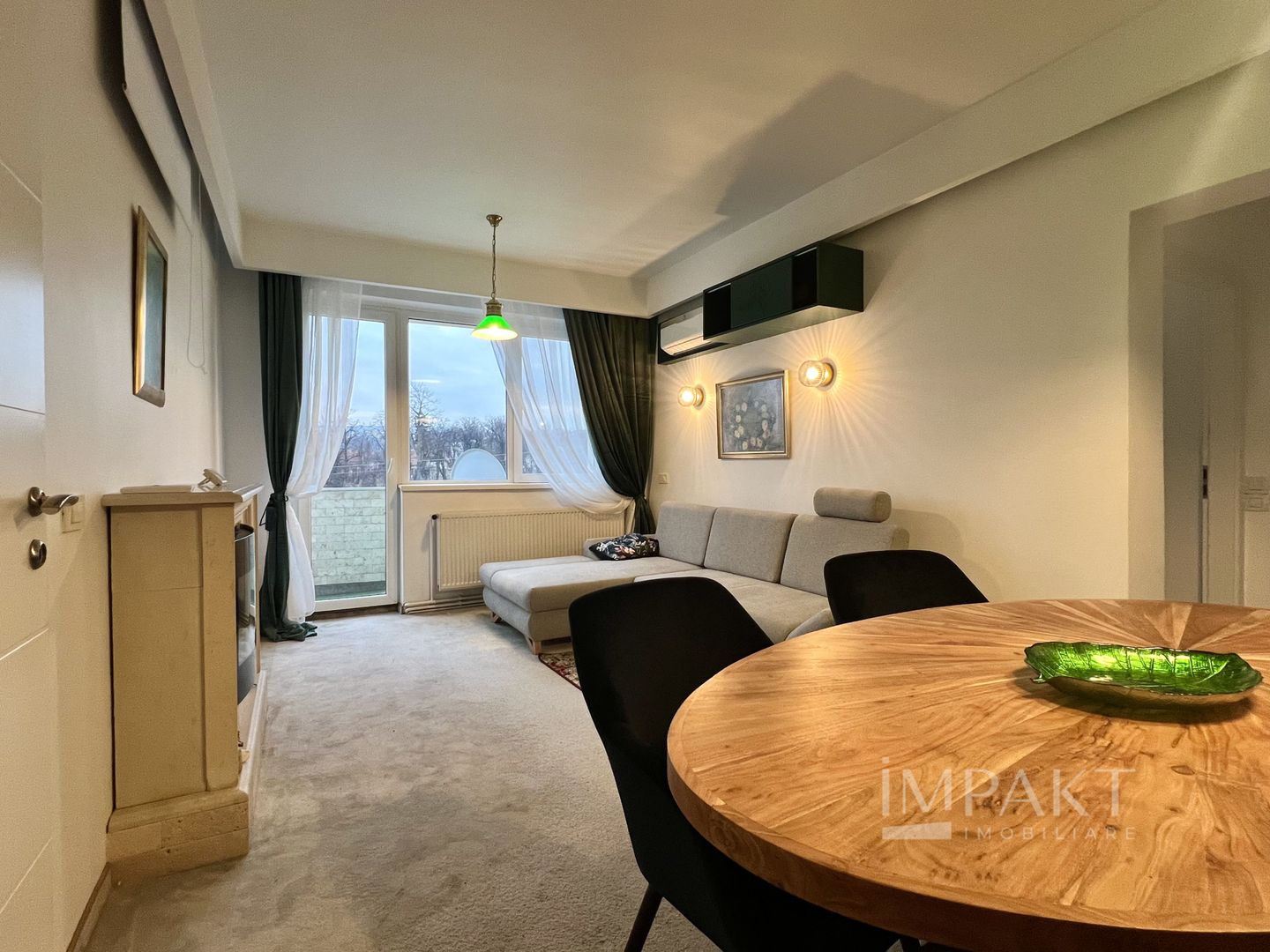 Apartament Modern,  Recent Renovat in Centrul Orasului! - Poză 4