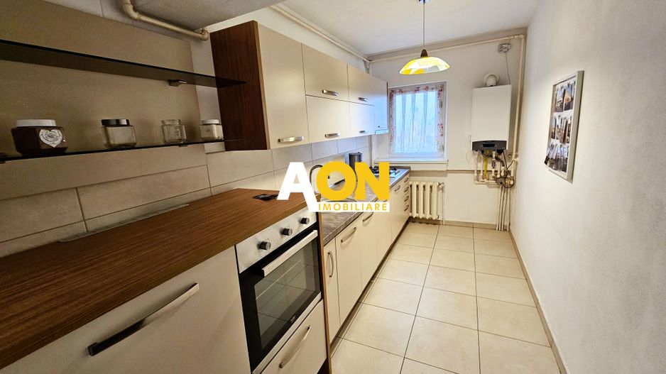 Apartament 2 camere, 55mp,  M-uri, zona Cetate - Poză 2