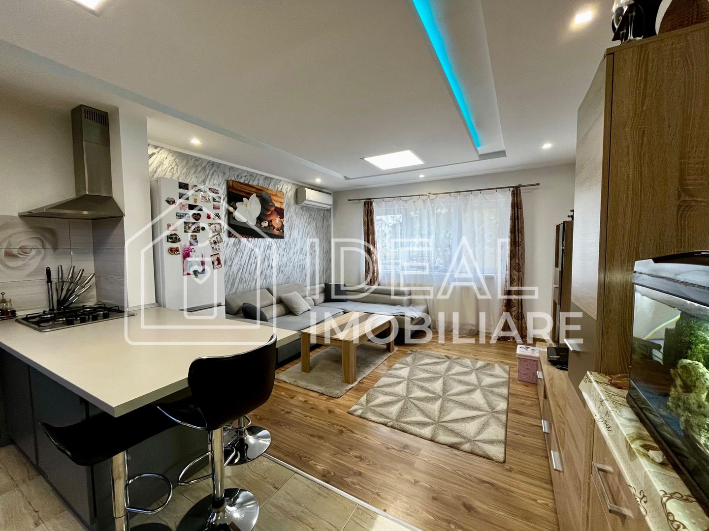Apartament 3 camere de vânzare – Șelimbăr, zona Pictor Brana - Poză 1