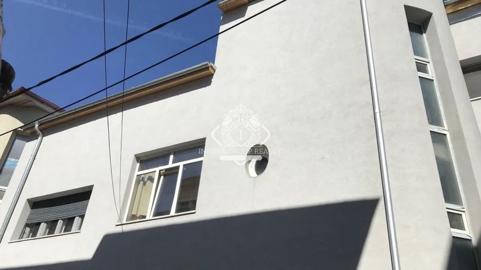 Apartament in vila pe doua nivele | Acoperiș si fațadă renovate | 168mp - Poză 2