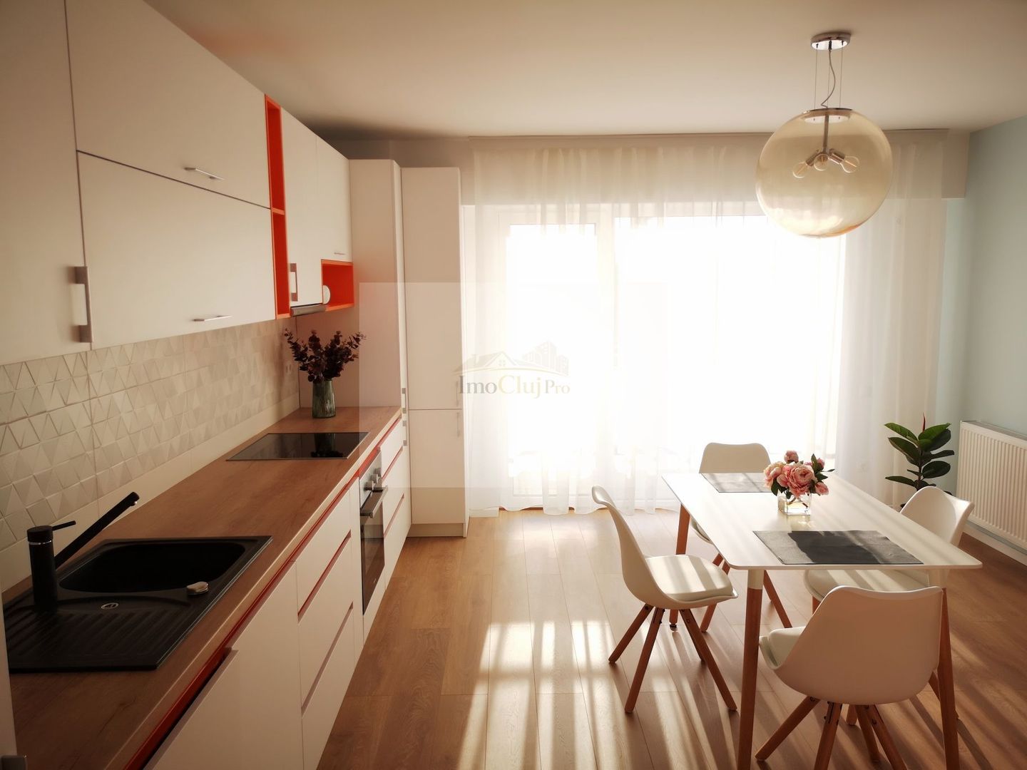 Închiriere ap. 2 camere, Central – NTT Data, P-ța M. Viteazul, parcare - Poză 2