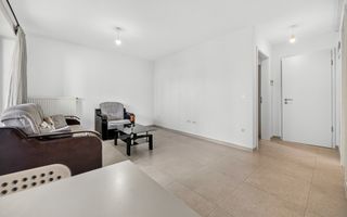 Studio modern | Kasper Coresi | Parcare & boxă - Poză 6