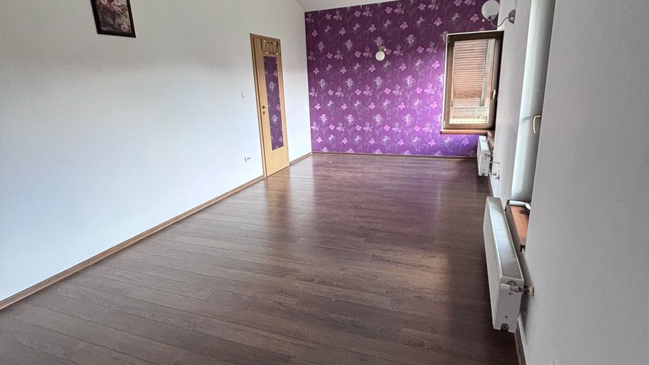 Casa individuala frumoasa si spatioasa in Giroc - Poză 10