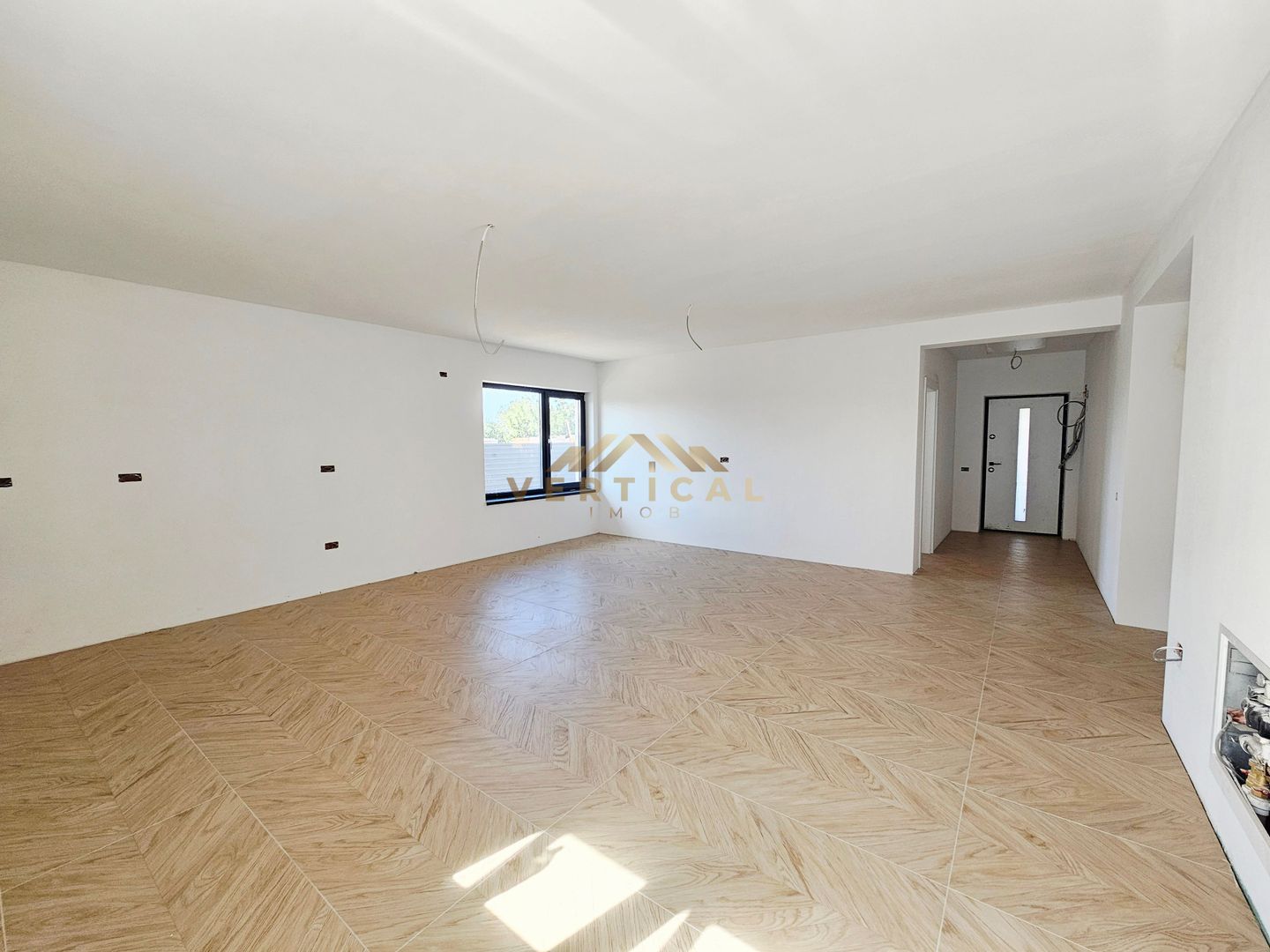 Casa parter 4 camere - comuna Berceni - Poză 8