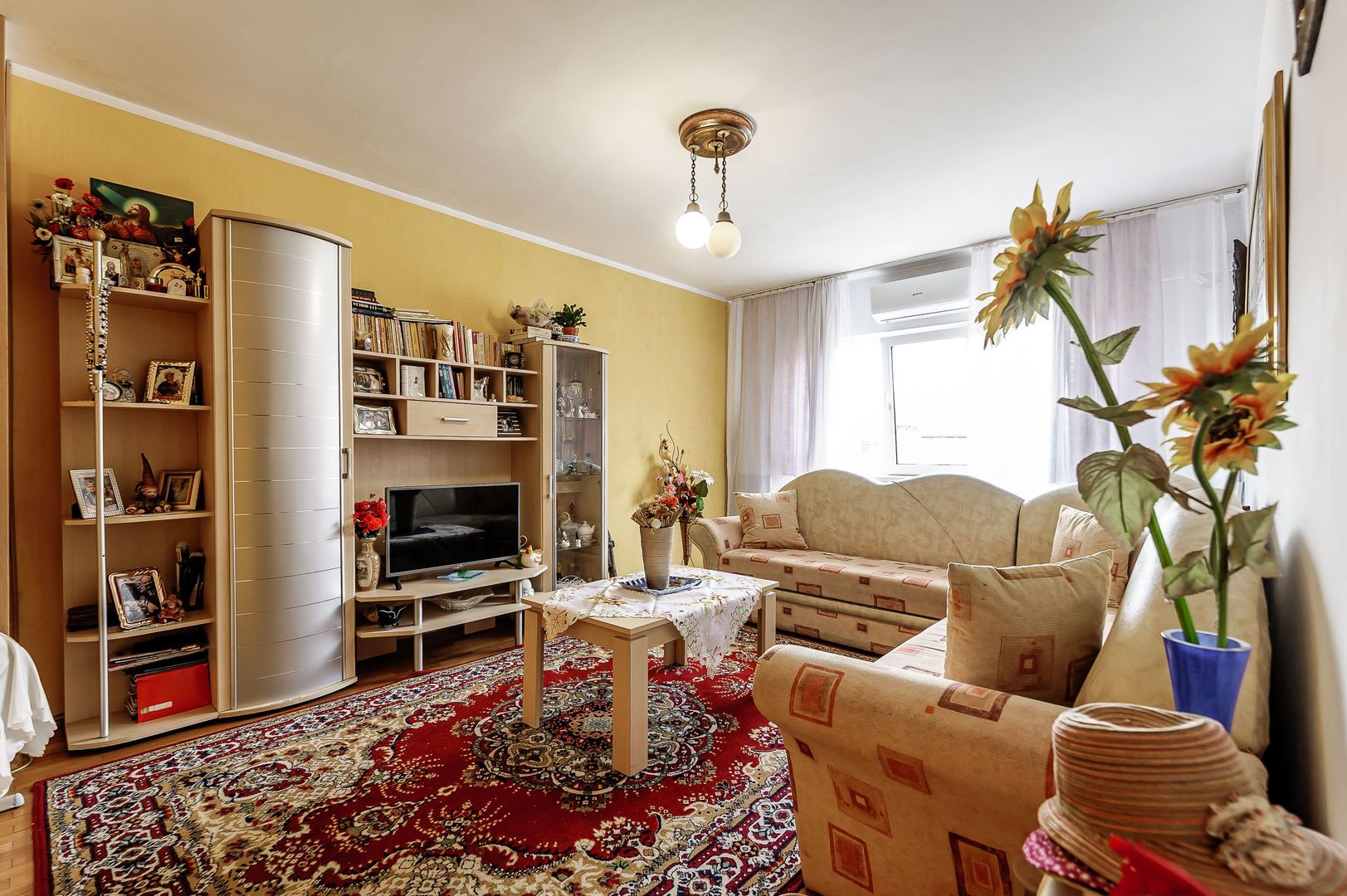 Vandut Apartament cu 3 camere decomandat in Alfa Comision 0 - Poză 3