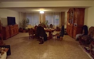 Casă / Vilă de vânzare în 7 Noiembrie, Targu Mures - Poză 1