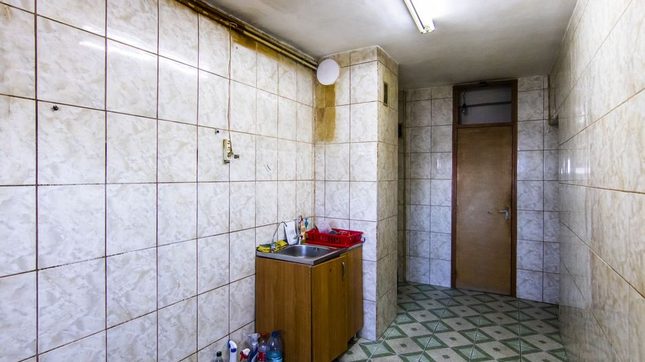 Dristor 3 camere lângă McDonald’s, 2 băi cu geam, decomandat, bucatarie 10mp - Poză 8