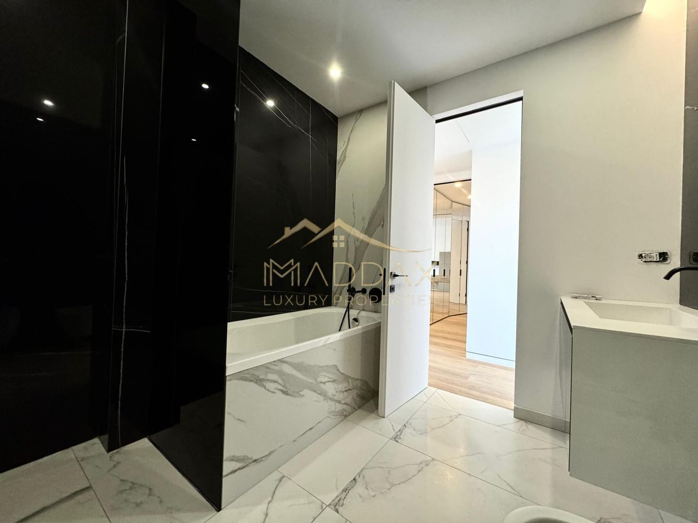 Apartament cu 3 camere *160mp* - Prima Inchiriere // Stejarii - Baneasa - Poză 21