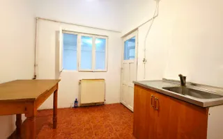 Rahova-Sos. Alexandriei-Pucheni-Salaj centrala&curte proprie - Poză 11