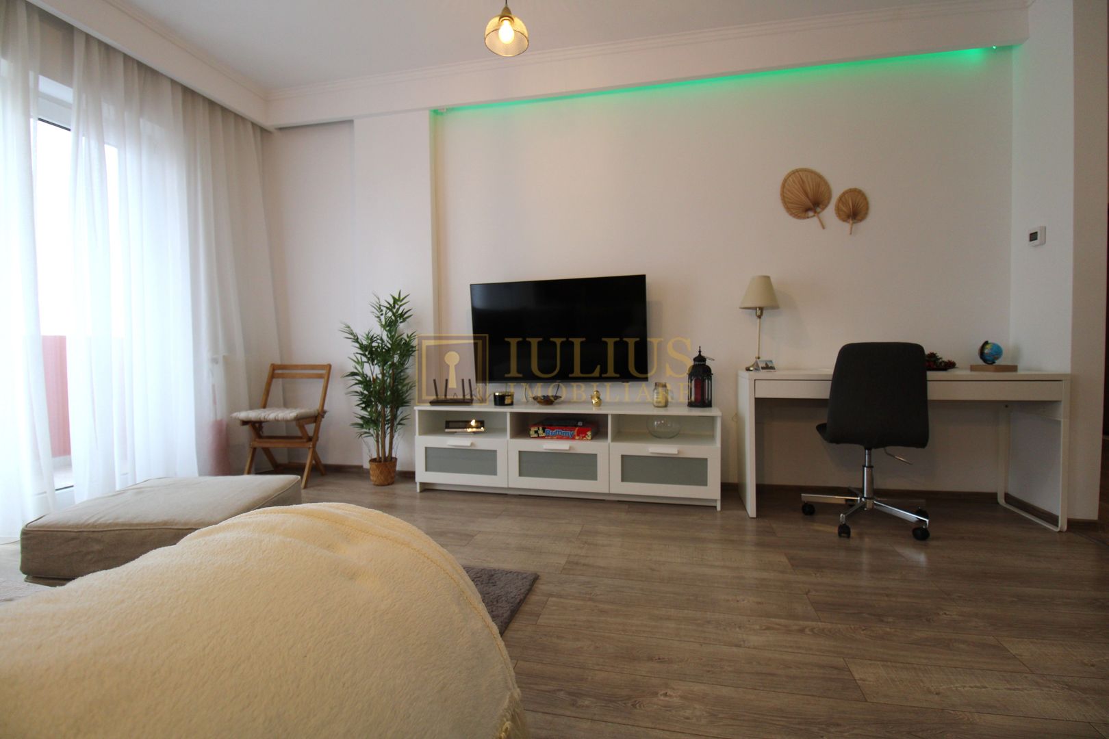 Torontal, 2 camere, centrala proprie - Poză 10