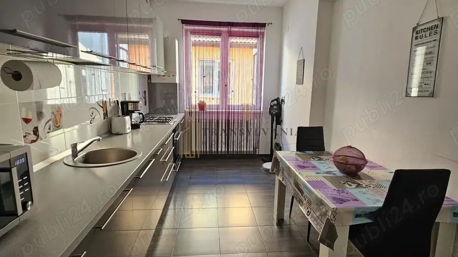 Apartament 3 camere, in Selimbar - Poză 2