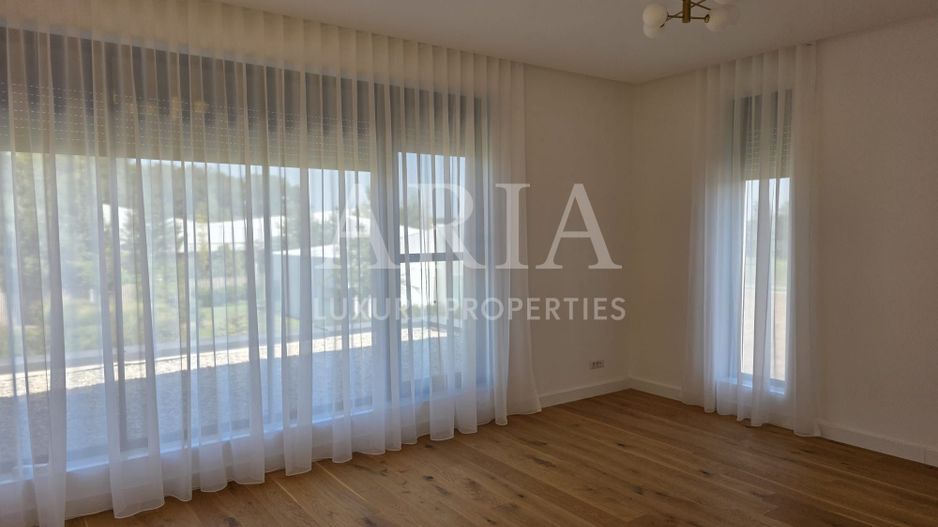 Dumbrava Vlasiei – Armonie între design, lumină și natură - Poză 32