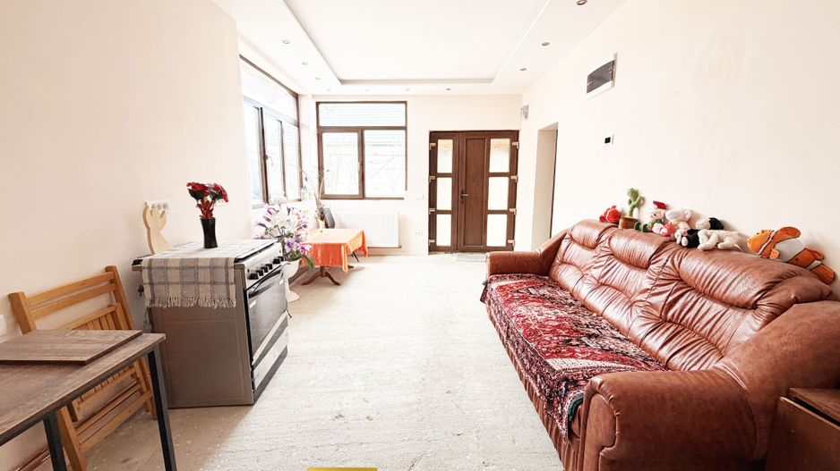 Casă de vânzare | Gai, Arad | Teren generos, acces din două străzi - Poză 6