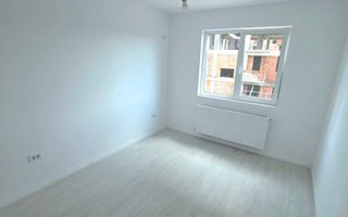 Apartament cu 3 camere în București, România - Poză 2