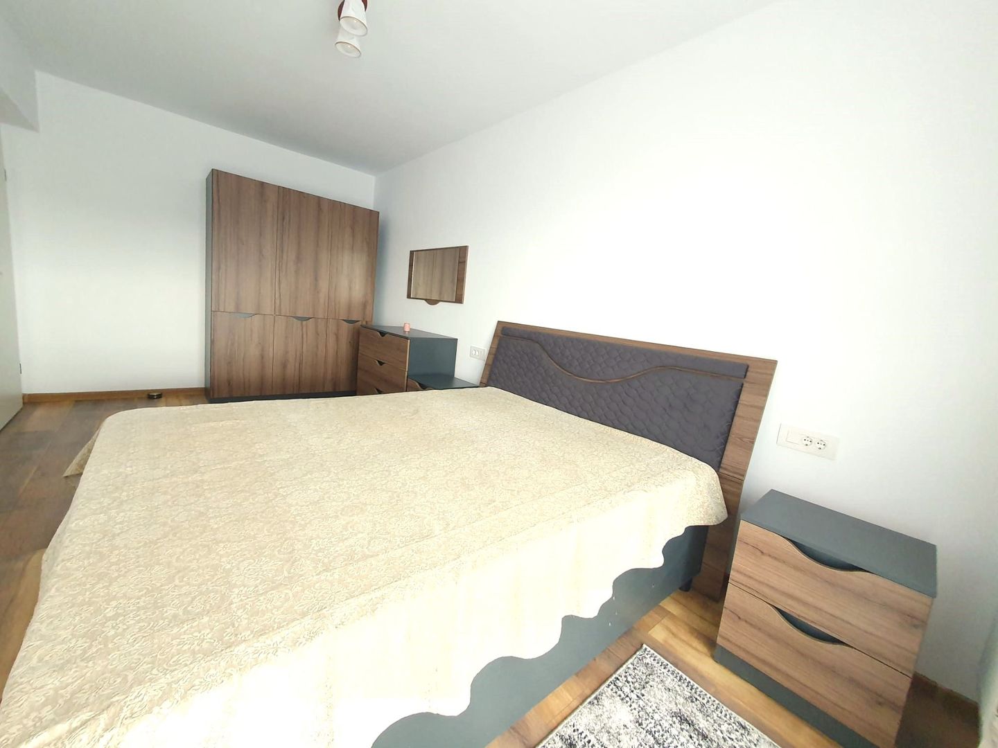 Apartament decomandat la prima inchiriere, ideal pentru un cuplu. - Poză 13