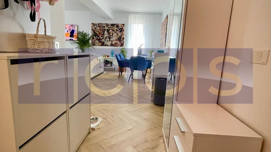 VANZARE 3 CAMERE-OBOR - TERASA SI LOC PARCARE - Poză 8