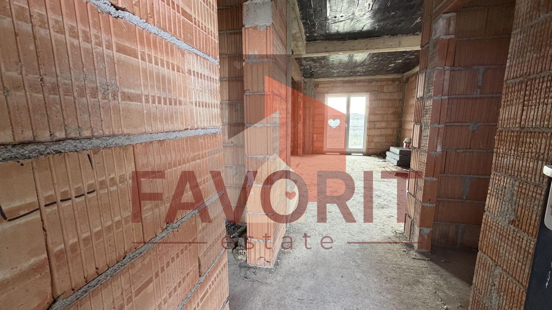 Duplex despartit | 4 camere | Asfalt si toate utilitatile | Zona excelenta - Poză 4