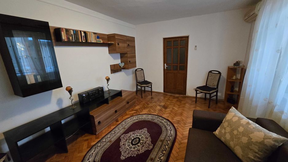 2 camere cf 1 zona Sagului-CENTRALA-parter cu balcon - Poză 1
