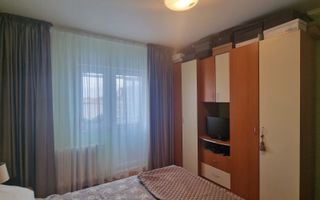 Apartament cu 3 camere | Zona Biserica Emanuel | Oradea - Poză 9