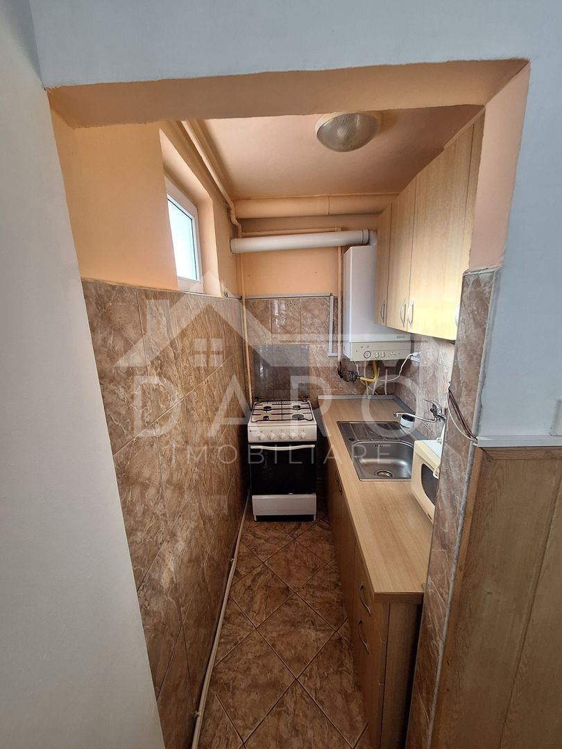 Apartament de vanzare - Poză 2