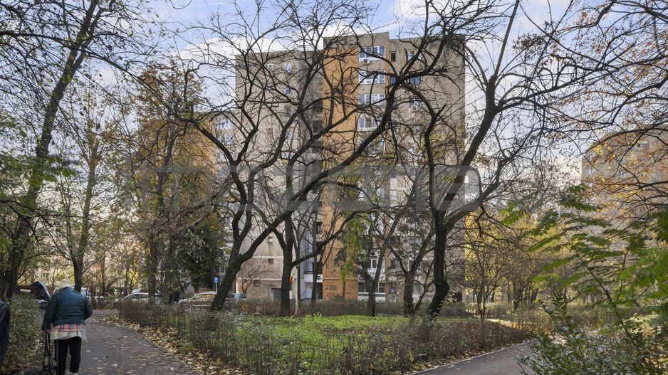 2 Camere, circular, 3/10, bloc Z, zonă foarte verde, metrou Favorit, Comision 0% - Poză 18