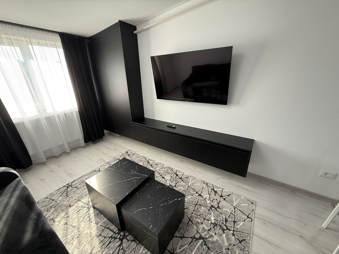 SE VINDE Apartament + Loc Parcare - Poză 9