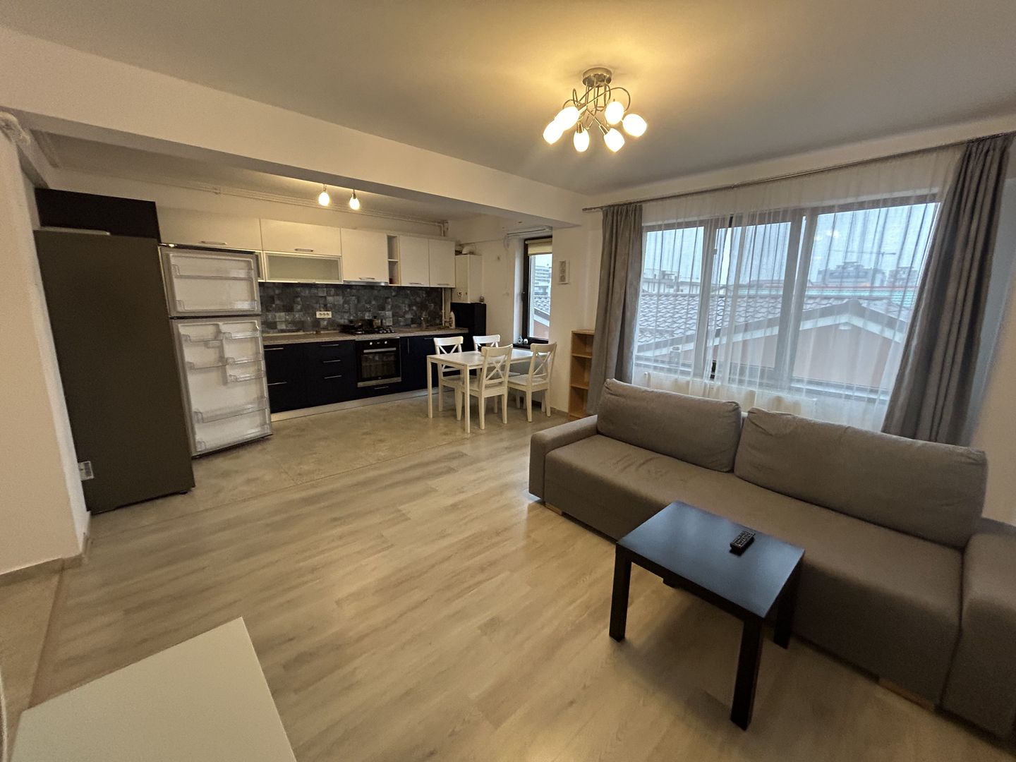 2 Camere Trapezului + Loc Parcare - Poză 1