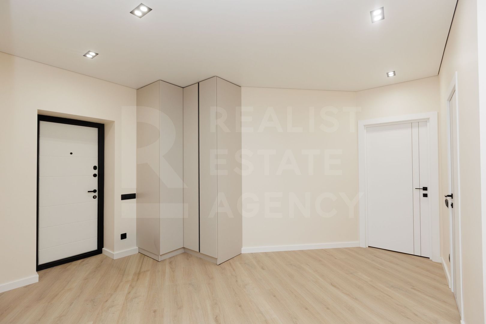 Vânzare apartament 2 camere,strada Alba Iulia, Buiucani. - Poză 10