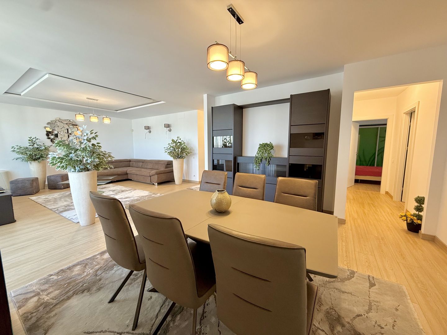 Apartament 3 camere spațios și luminos – zonă premium Iancu Nicolae - Poză 1