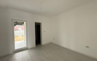 Duplex pe parter – compartimentare excelentă, teren generos. - Poză 8