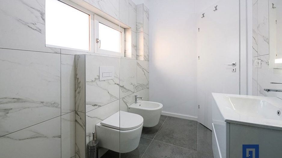 Duplex cu 4 camere si teren generos de 352 mp – Mosnita Noua - Poză 34