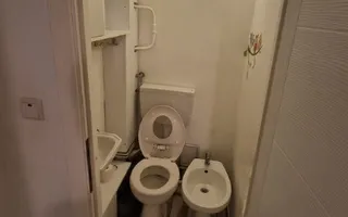 Vând apartament 3 camere, decomandat, in Iasi, str.Vamasoaia, utilat - Poză 11
