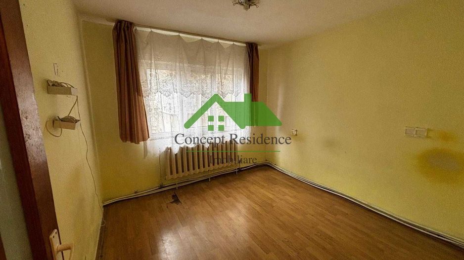 Apartament 2 camere decomandat, etaj 1 – Aleea Dobrogei - Poză 3