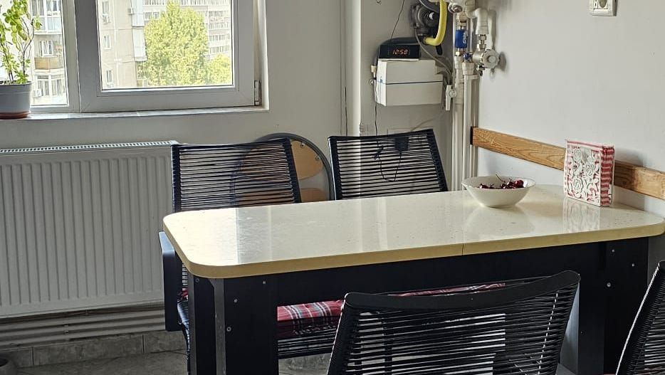 APARTAMENT 4 CAMERE RENOVAT DECOMANDAT SU 80MP BLOC 1980 - Poză 4