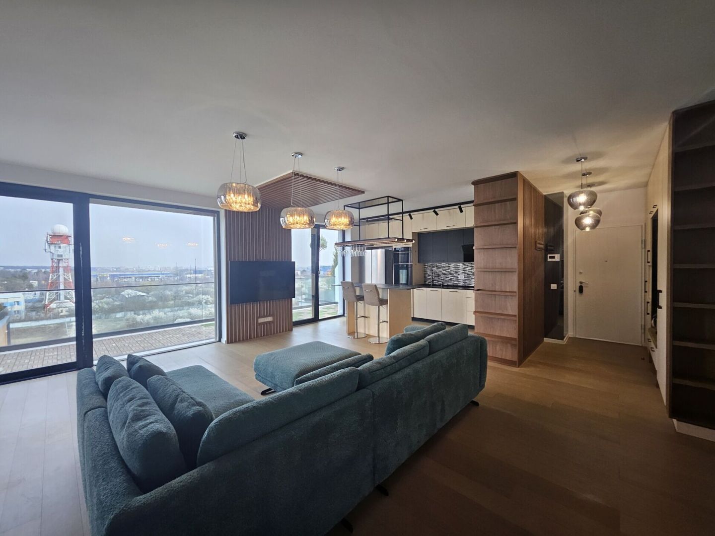 PENTHOUSE LUX JANDARMERIEI - THE IVY - Poză 1