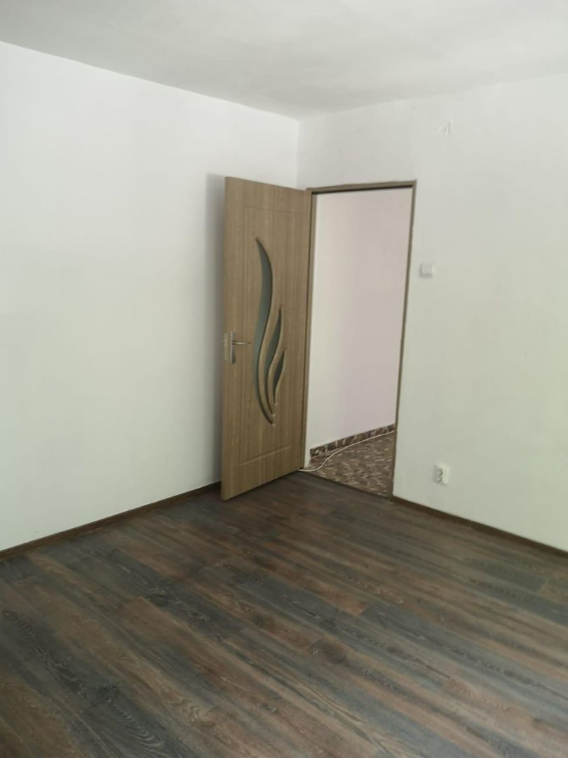 Apartament cu doua camere-zona Girocului - Poză 4