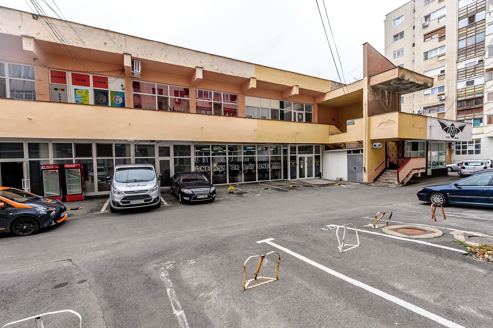 VÂNDUT! Investește în Succes! Spațiu Comercial,Aurel Vlaicu. - Poză 2