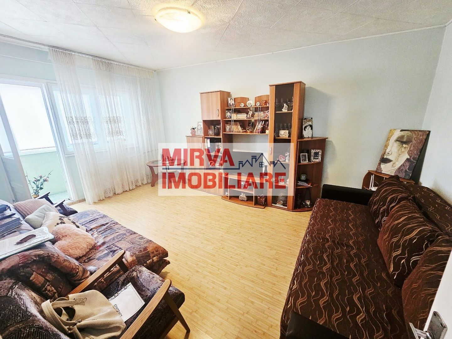 Vânzare apartament 3 camere | Zona Vest – Lămâița | Etaj 10/10 - Poză 2