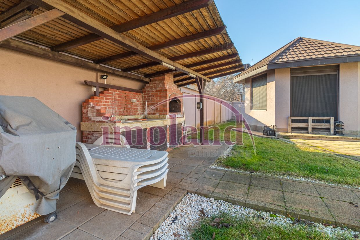 Vila cu piscina si garaj - 6 dormitoare - Pantelimon - Poză 49