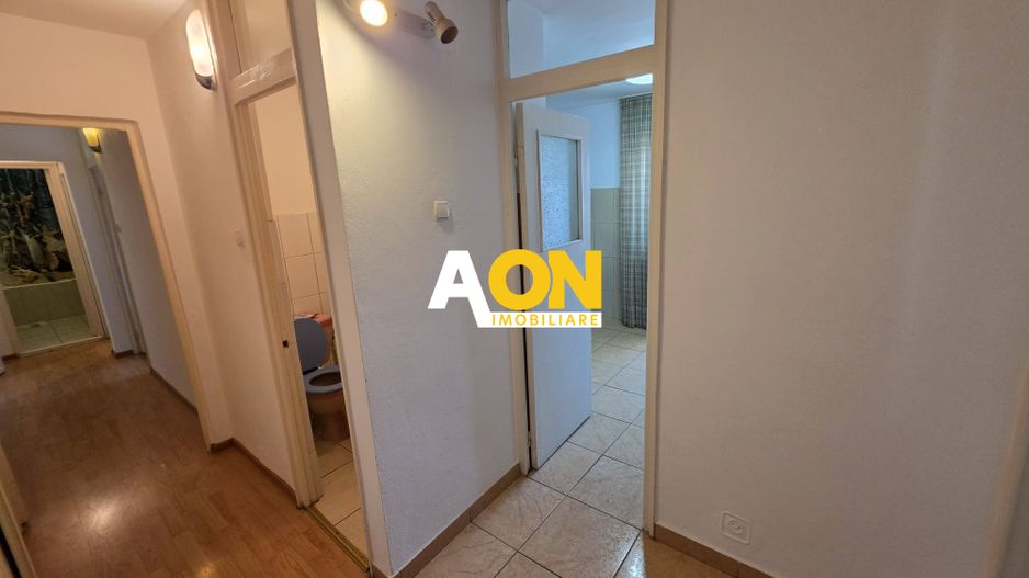 Apartament 3 camere, 68 mp utili, Cetate, zona Piata Cetate - Poză 3