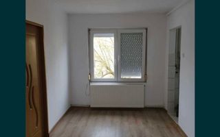 BRASADAS vinde ap 3 cam 3/4 RENOVAT, MOBILAT Solidarității. - Poză 1