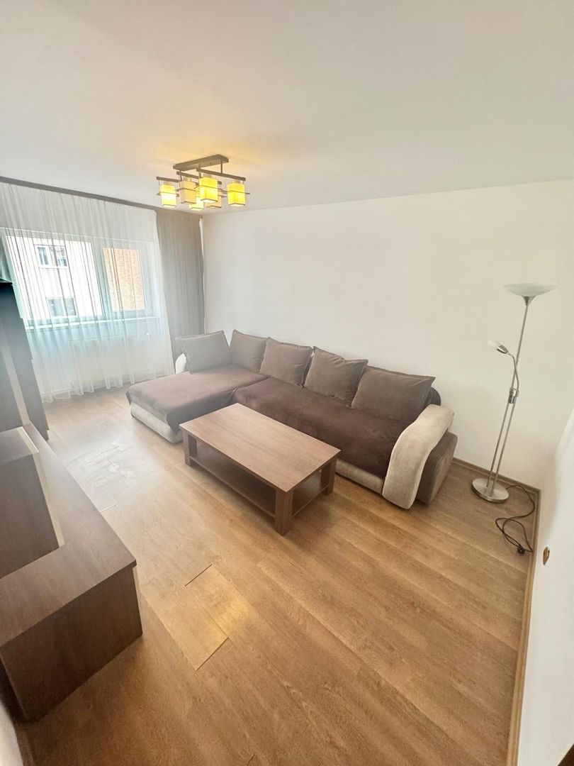 Apartament 3 camere de vânzare – Vasile Alecsandri - Poză 2