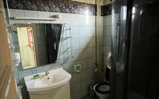 Casă spațioasă de închiriat – ideală pentru muncitori - Poză 7