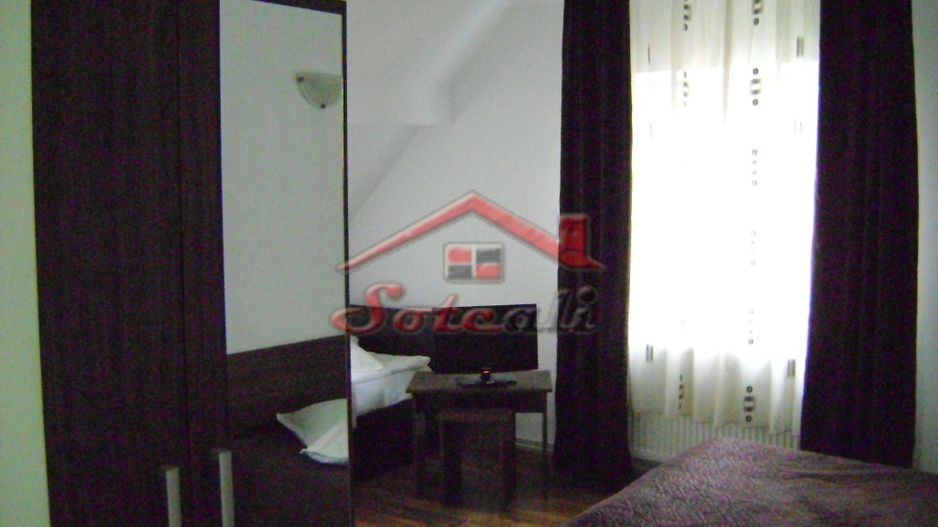 Pensiune de vanzare P+E Busteni - central - Poză 15