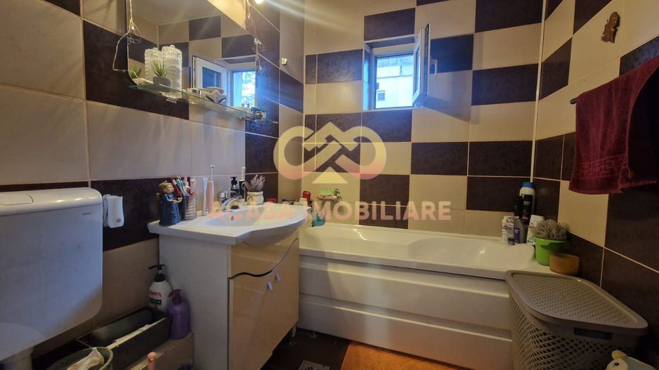 APARTAMENT 3 CAMERE CANTA   72mp - Poză 5