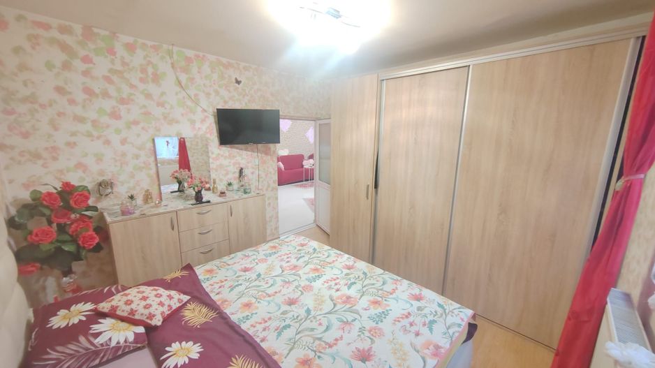 Casa pe parter individuala la pret de apartament - Poză 4